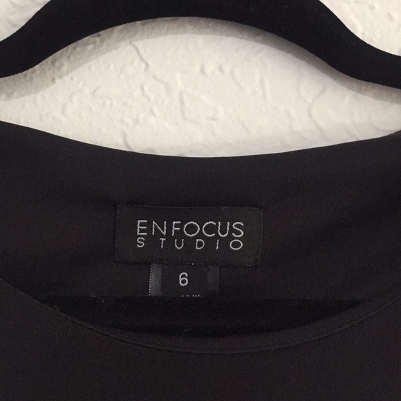 Black dress - Picture 3 of 4